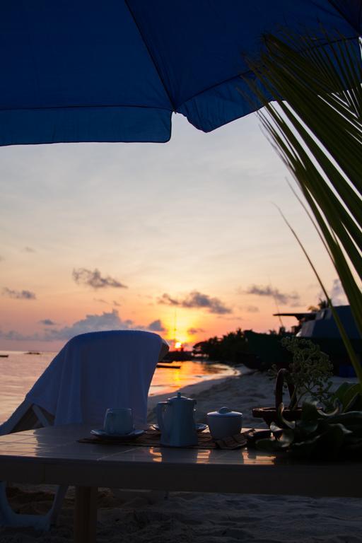 Alvi Star Inn Thulhaadhoo Extérieur photo