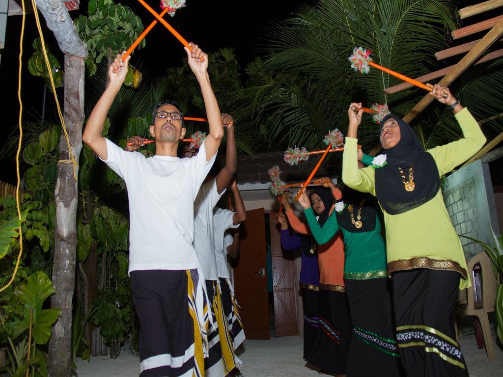 Alvi Star Inn Thulhaadhoo Extérieur photo