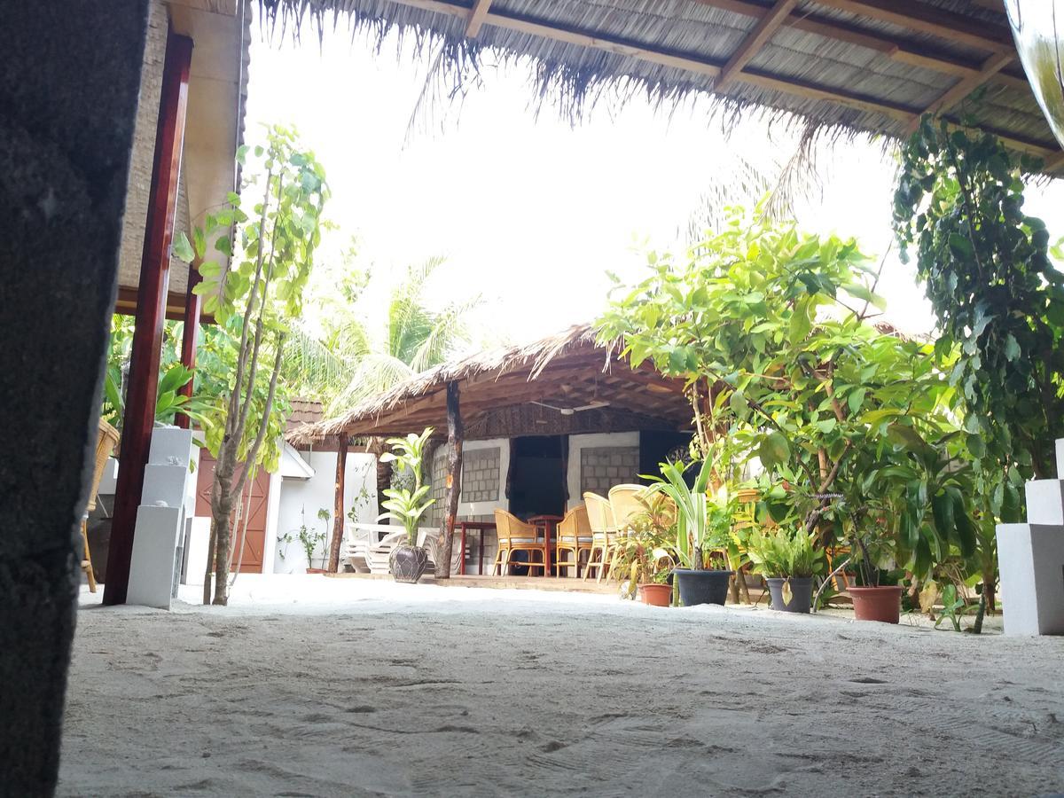 Alvi Star Inn Thulhaadhoo Extérieur photo