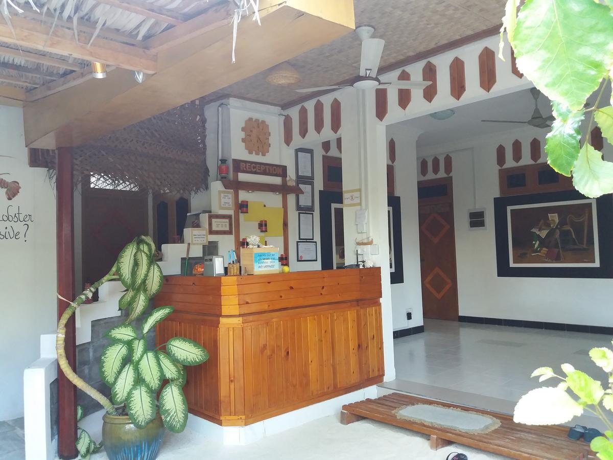 Alvi Star Inn Thulhaadhoo Extérieur photo
